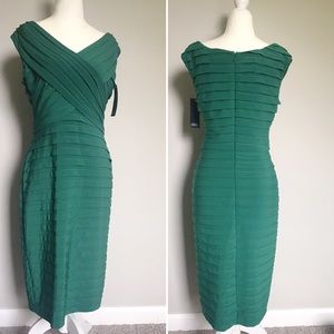 NWT Adrianna Papell Sleeveless Cocktail Dress
